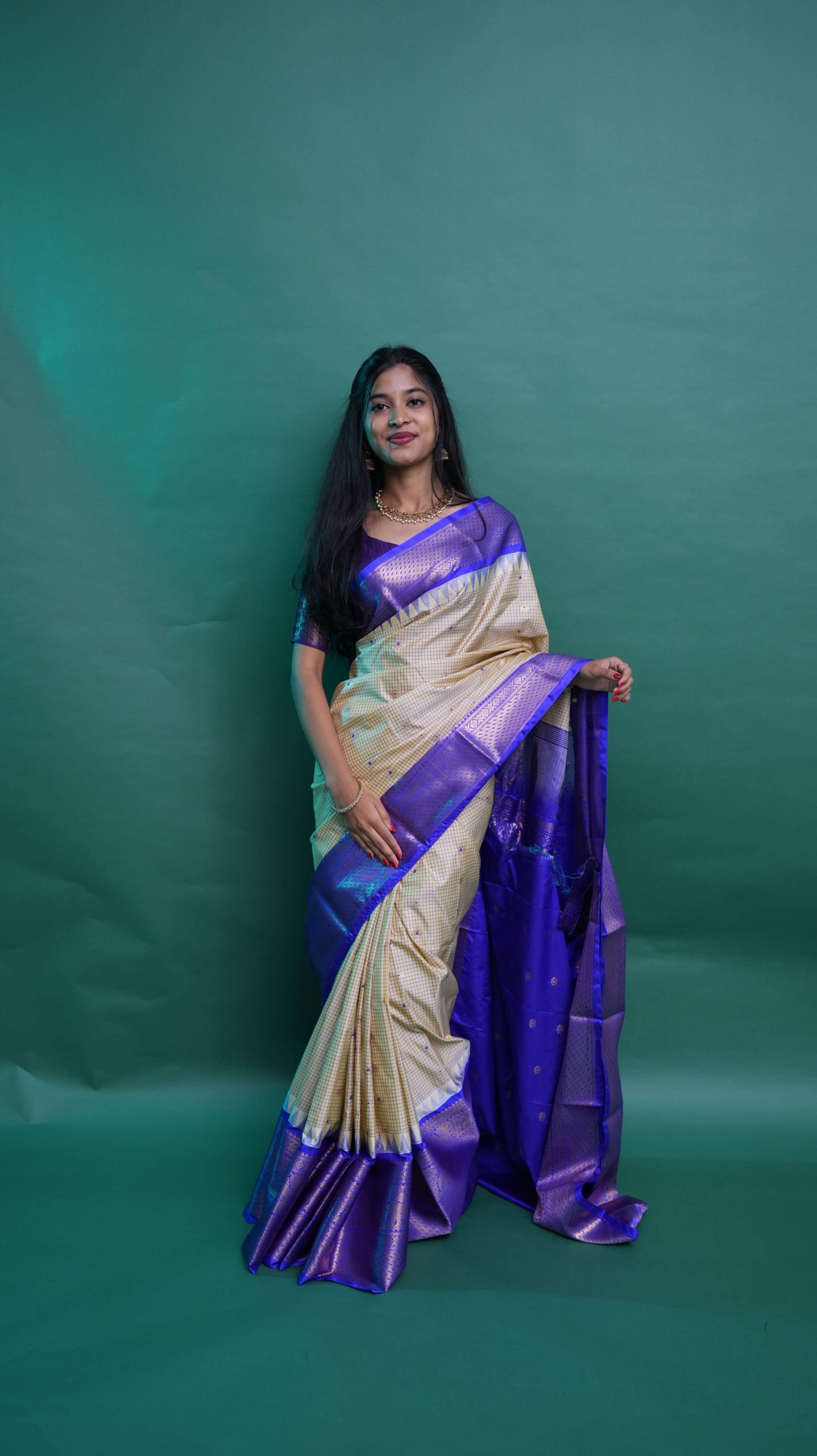 Semi Gadwal - Image 1